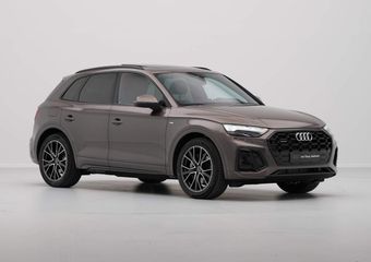 Audi Q5 50 TFSI e S edition Competition Luchtvering Trekhaak Panodak B&O ACC