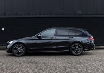 Mercedes-Benz C-KLASSE Estate 300 e Business Solution AMG | Digitaal display | Nightpakket | Stoelverwarming | Navigatie | Led-koplampen | Achteruitrijcamera | Elektr. achterklep