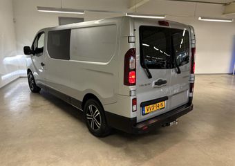 Renault TRAFIC 2.0 dCi 130 T30 L2H1 Work Edition Dubbel Cabine / TREKHAAK / L.M. VELGEN / CLIMATE CONTROLE / NAVIGATIE / PARKEERSENSOREN+CAMERA / CRUISE CONTROLE.