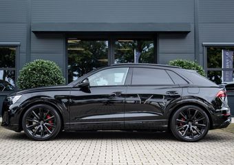 Audi Q8 60 TFSI e Competition 490pk, Carbon, Full-options 2024