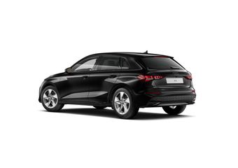 Audi A3 SPORTBACK Advanced edition 35 TFSI 150 pk · Audi Sound system · Optiekpakket zwart plus · Privacy glas