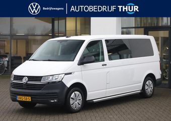 Volkswagen TRANSPORTER 2.0 TDI L2H1 28 Comfortline 110PK / 81kW Highline, Dubbele cabine, met armleuningen en verstelbare stoelen, privacy glas, glaslook panelen, parkeersensoren achter, cruise control, achterdeuren met ruit, bijrijdersbank, Apple Carplay / Android Auto, licht