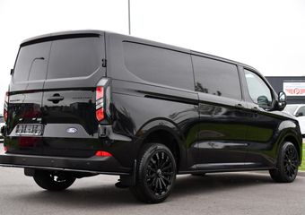 Ford TRANSIT CUSTOM 300 2.0 TDCI L2H1 Black Edition Camera, Cruise, Carplay, Sensoren, 136PK, LED, Multimedia, UNIEK!