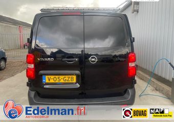 Opel VIVARO 2.0 CDTI L2H1 3 pers.(standkachel, stoelverw, camera, carplay, trekhaak. etc)