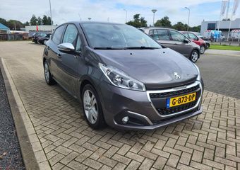 Peugeot 208 1.2 PureTech Signature