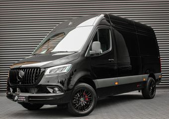 Mercedes-Benz SPRINTER 319CDI L2H2 RWD 190PK FULL BLACK JB- EDITION / 3500KG / NEW / DIRECT RIJDEN / NAVIGATIE / PDC / FULL / LED