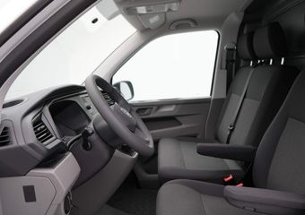 Volkswagen TRANSPORTER 2.0 TDI L1H1 26 Economy Business Navigatie by App | Airco, betimmerd