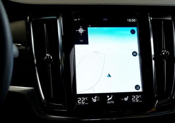 Polestar 1 Performance 2.0 448kW/609pk Aut8 Nummer 815/1500! PANORAMADAK + BOWERS&WILKINS + ADAPT.CRUISE + PILOT ASSIST + STOEL-&STUURVERWARMING + NATUURLEER + 360 CAMERA + BLIS + MATRIX LED + LANE ASSIST + PARKSENSOREN + 2 x 21″ LM-VELGEN!!