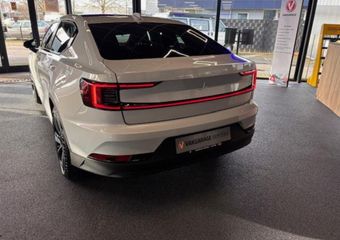 Polestar 2 Long Range Dual Motor! Launch Edition 78kWh | Clima | Cruise | Camera | Pano Dak | PDC Voor + Achter | Stoelverwarming