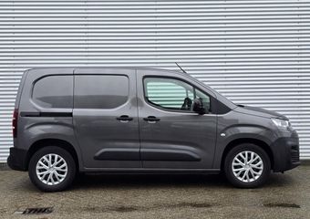 Citroen BERLINGO ë-Berlingo Van GB L1 Club EV 50kWh 136pk AUTOMAAT 3-ZITS | APPLE CARPLAY / ANDROID AUTO | DAB+ | MODUWORK | TOUCHSCREEN