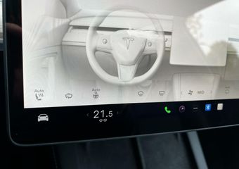 Tesla Model Y Long Range AWD 75 kWh PANORAMADAK