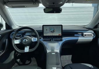 Smart #1 Pro+ | Panoramadak | CyberSparks LED Koplampen | Apple CarPlay | Android Auto | 360° Camera | Sfeerverlichting | Stuurverwarming | Stoelverwarming | Elektrisch Verstelbare Voorstoelen | 7,4 KW Laden