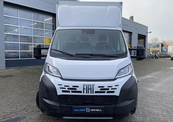 Fiat DUCATO 2.2 MultiJet 140 S&S L4 3.5t | Meubelbak | 8-traps automaat | NAVI | Multimedia | Apple Carplay | Android Auto | Lederen stuurwiel | Chromen delen interieur | Verzwaarde vering | Extra brede buitenspiegels | Reservewiel | van ¤52.452 voor ¤47.995 | N30441