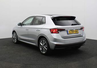 Skoda FABIA Business Edition 1.0 TSI 95pk Panoramadak, Adaptive cruise control, Navigatie, Parkeersensoren, Airco, DAB, Radio, LED koplampen, Stoelverwarming, Verwarmde voorruit