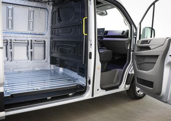 Volkswagen CRAFTER 35 2.0 TDI L3H2 Trendline | LED | CLIMA | STUURWIELVERWARMING | NAVI | DAB | APPLE | CAMERA