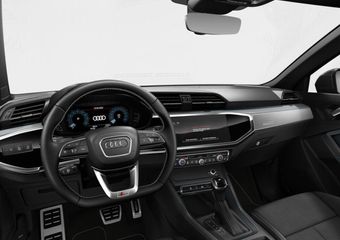 Audi Q3 S edition Competition 35 TFSI 150 PK Audi Q3 35 TFSI S edition Competition 150 PK · Panorama dak · Adaptieve cruise control · Bekleding Leder/Alcantara · SONOS Premium 3D