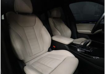 BMW X3 xDrive30e M Sport [SCHUIFKANTELDAK, APPLE CARPLAY, CAMERA, M-PAKKET, CRUISE CONTROL, PDC, TREKHAAK, VOL LEDER,  M-STUUR, NAVIGATIE, NIEUWSTAAT]