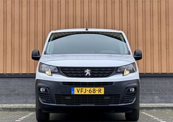 Peugeot PARTNER 1.5 BlueHDI Premium | 1e Eigenaar! | Cruise Control | Parkeersensoren Achter | Apple Carplay | Android Auto | Airconditioning | Centrale Deurvergrendeling |  Navigatie