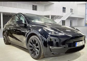 Tesla Model Y Long Range AWD 75kWh | Pano | Navi | Camera | Trekhaak