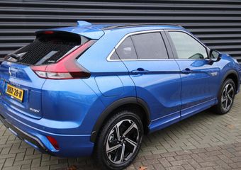 Mitsubishi ECLIPSE Cross 2.4 PHEV Executive Adaptive cruise,