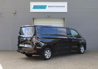 Ford TRANSIT CUSTOM 300 2.0 TDCI L2H1 Limited 136pk – Navigatie – Camera – Carplay – LED koplampen – Stoelverwarming – 70l tank – Trekhaak – Rijklaar