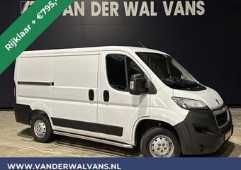 Peugeot BOXER 2.2 BlueHDi 120pk L1H1 RIJKAAR Euro6 Airco | Camera | Navigatie | Cruisecontrol Sidebars, Parkeersensoren, Bijrijdersbank, 2500kg trekvermogen