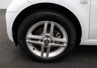 Smart FORTWO EQ Essential 18 kWh Stoelverw. Clima Leder