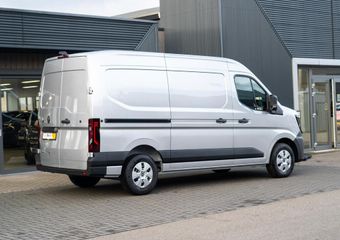 Renault MASTER T35 2.0 dCi 150 L2H2 Extra | Nieuw Model | Camera | Parkeersensoren | Apple Carplay