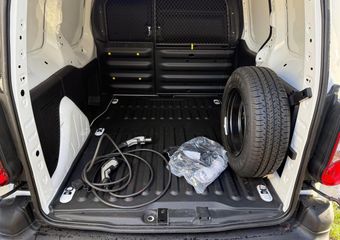 Peugeot PARTNER Electric automaat ,1 Eig , 15000 km b.j. 1-2020 ,Navi ,Camera ,PDC