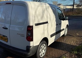 Peugeot PARTNER Electric automaat ,1 Eig , 15000 km b.j. 1-2020 ,Navi ,Camera ,PDC