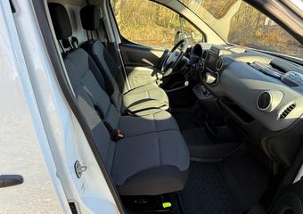 Peugeot PARTNER Electric automaat ,1 Eig , 15000 km b.j. 1-2020 ,Navi ,Camera ,PDC