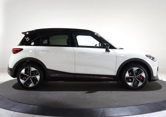Smart #1 Brabus BRABUS 66 kWh | Panoramadak | 360 Camera | Keyless Entry | Memory | Cyber Spark LED | Smart Drive Pilot | BRABUS Mode |