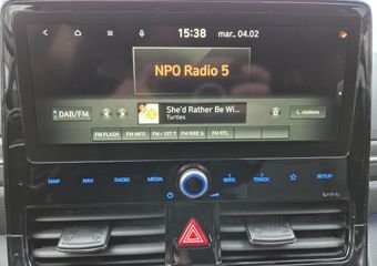 Hyundai IONIQ 1.6 GDi PHEV Comfort Automaat / Apple Carplay Android Auto / Achteruitrijcamera / Climate control / Keyless Entry/Start / Lichtmetalen wielen 16″ /