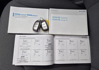 Hyundai IONIQ 1.6 GDi PHEV Comfort Automaat / Apple Carplay Android Auto / Achteruitrijcamera / Climate control / Keyless Entry/Start / Lichtmetalen wielen 16″ /