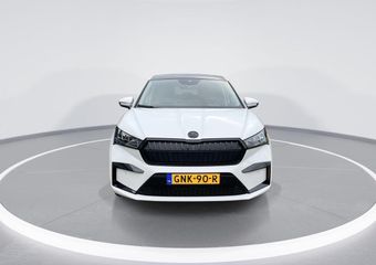 Skoda Enyaq iV Coupé Selection Elektromotor 210 kW / 286 pk SUV | Moon white | Business upgrade pakket | Panorama dak | 20” inch velgen |