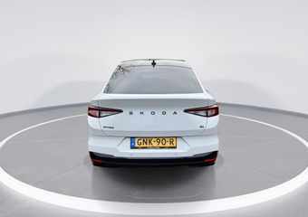 Skoda Enyaq iV Coupé Selection Elektromotor 210 kW / 286 pk SUV | Moon white | Business upgrade pakket | Panorama dak | 20” inch velgen |