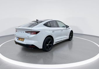 Skoda Enyaq iV Coupé Selection Elektromotor 210 kW / 286 pk SUV | Moon white | Business upgrade pakket | Panorama dak | 20” inch velgen |