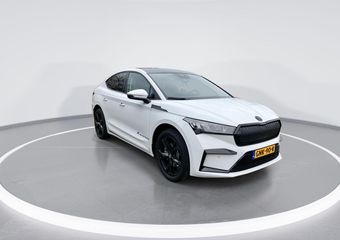 Skoda Enyaq iV Coupé Selection Elektromotor 210 kW / 286 pk SUV | Moon white | Business upgrade pakket | Panorama dak | 20” inch velgen |