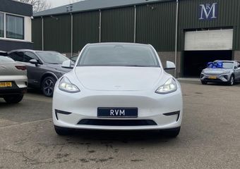 Tesla Model Y LONG RANGE