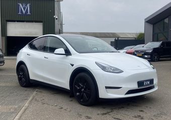 Tesla Model Y LONG RANGE