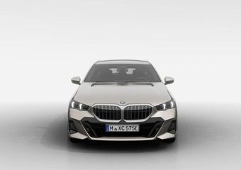 BMW 5-SERIE Touring 530e M Sport Edition | Travel Pack | Trekhaak met elektrisch wegklapbare kogel