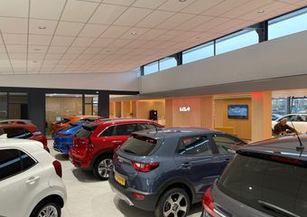 KIA EV6 Light Edition 58 kWh – Stoelverwarming – Navigatie – LED koplampen – Privacy Glass – Fabrieksgarantie tot 05-2031
