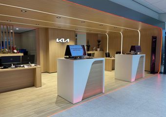 KIA EV6 Light Edition 58 kWh – Stoelverwarming – Navigatie – LED koplampen – Privacy Glass – Fabrieksgarantie tot 05-2031