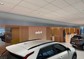KIA EV6 Light Edition 58 kWh – Stoelverwarming – Navigatie – LED koplampen – Privacy Glass – Fabrieksgarantie tot 05-2031