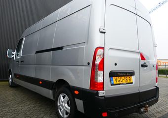 Renault MASTER T35 2.3 dCi 180 TwinTurbo L3H2 Energy *Dubbele schuifdeur!* – Sensoren v+a, camera, navi, trekhaak