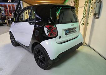 Smart FORTWO EQ Comfort Winterpakket – 22 Kwh snellader – 12 mnd garantie