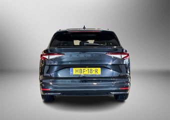 Skoda Enyaq iV 60 Sportline | Panoramadak | Business upgrade pakket | Lm velgen zwart betria 21 inch Zwart |