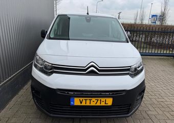 Citroen BERLINGO 1.2 PureTech 110 S&S L1AIRCO / NAVIGATIE / 3 ZITPLAATSEN / PARKEERSENSOREN / CRUISE / NIEUWSTAAT