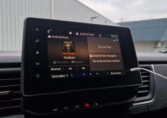 Renault TRAFIC 2.0 dCi 150 T30 L2H1 Work Edition / AUTOMAAT / Cruise Control / Airco / Tussenschot met raam / Apple Carplay & Android Auto /