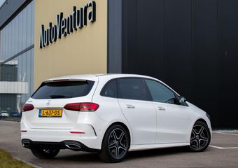 Mercedes-Benz B-KLASSE 220 Launch Edition Premium | AMG-Line | 18” | Climate | Stoelverwarming